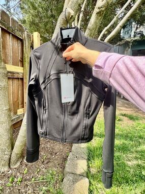 NWT Lululemon Crop Cropped Define Jacket 8 Black